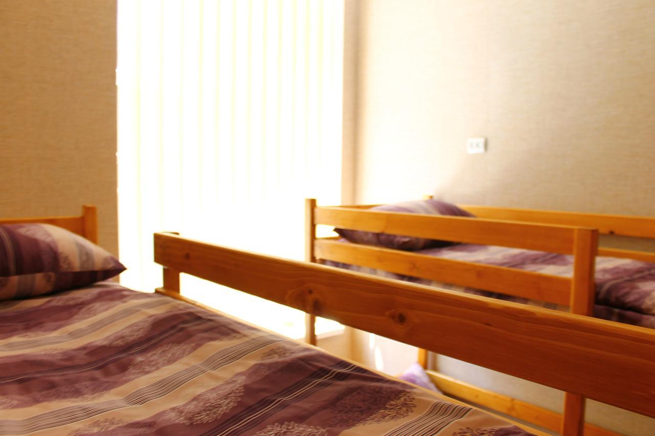 Green Street Hostel Львов Экстерьер фото