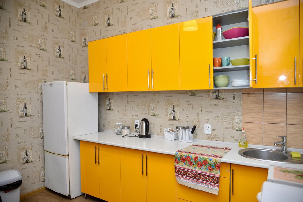 Green Street Hostel Львов Экстерьер фото